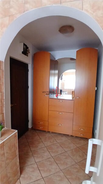 Avrig, Iancului, chirie 2 camere, bloc 79.